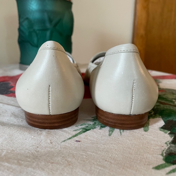 NWOT Enzo Angiolini off-white size 8 loafers - Picture 4 of 4